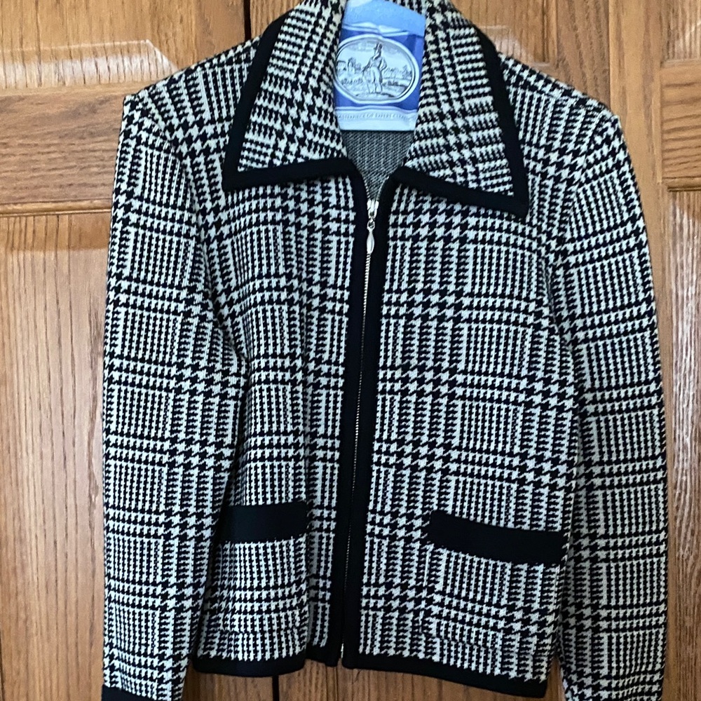 Dana Buchman Black and White Plaid Blazer